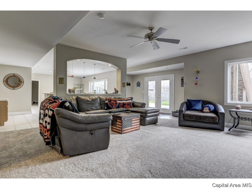 1304 Archer Elevator Road Springfield, IL 62711 - Photo 27 of 36