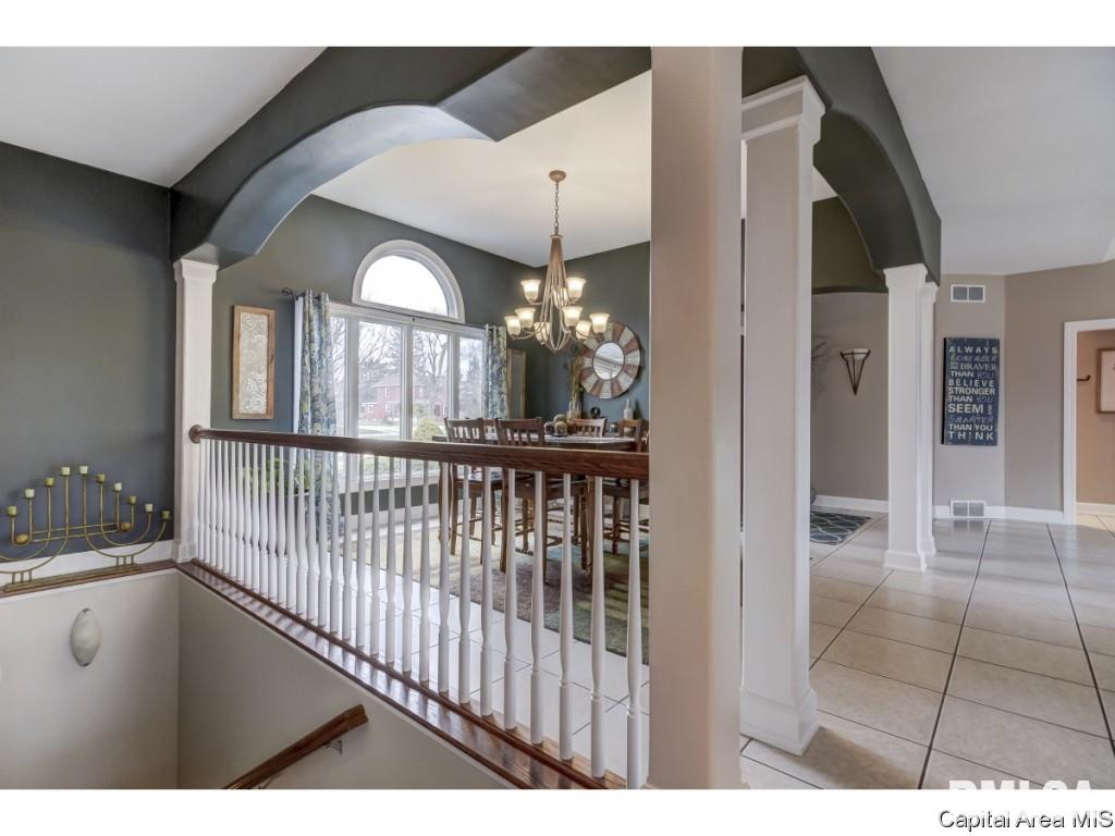 1304 Archer Elevator Road Springfield, IL 62711 - Photo 4 of 36