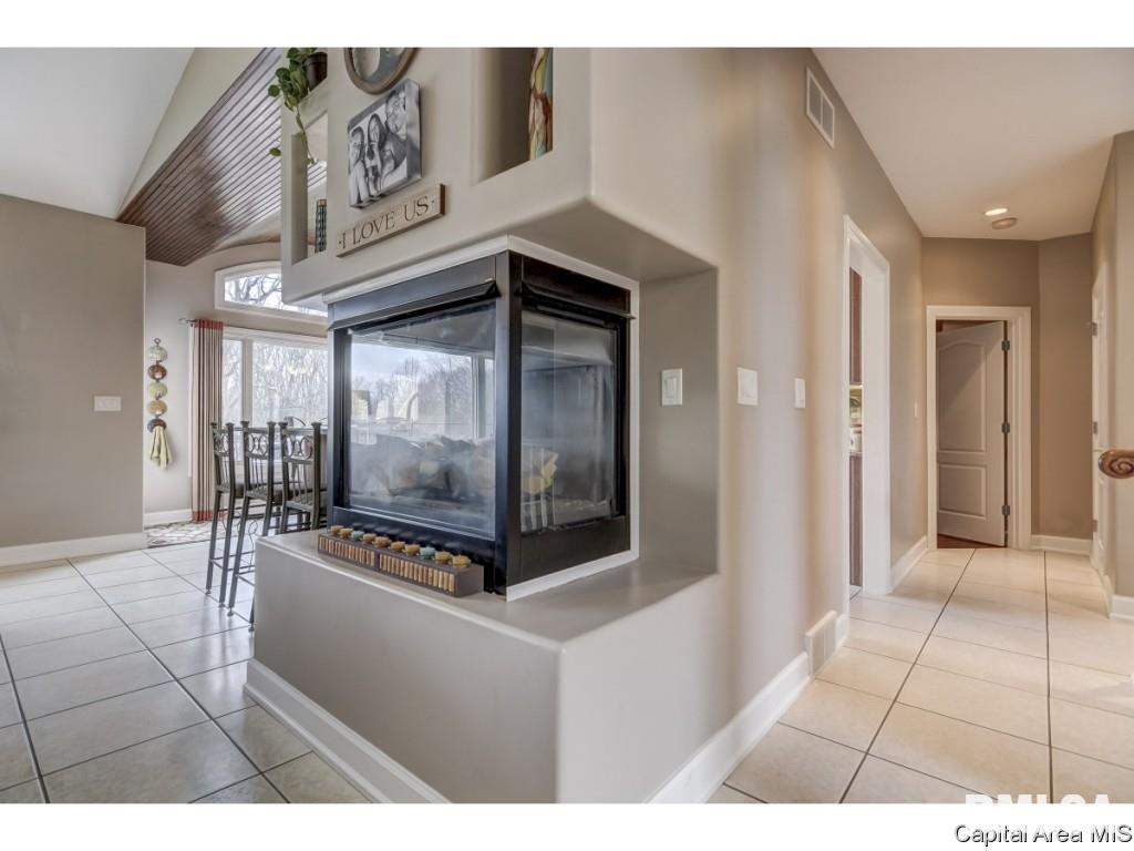1304 Archer Elevator Road Springfield, IL 62711 - Photo 10 of 36