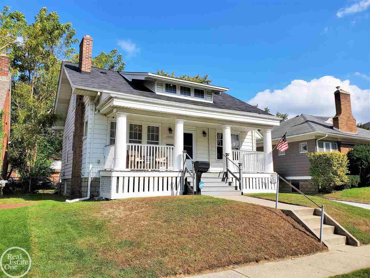 15713 Charles R Avenue Eastpointe, MI 48021 - Photo 4 of 65 Gallery Image 4