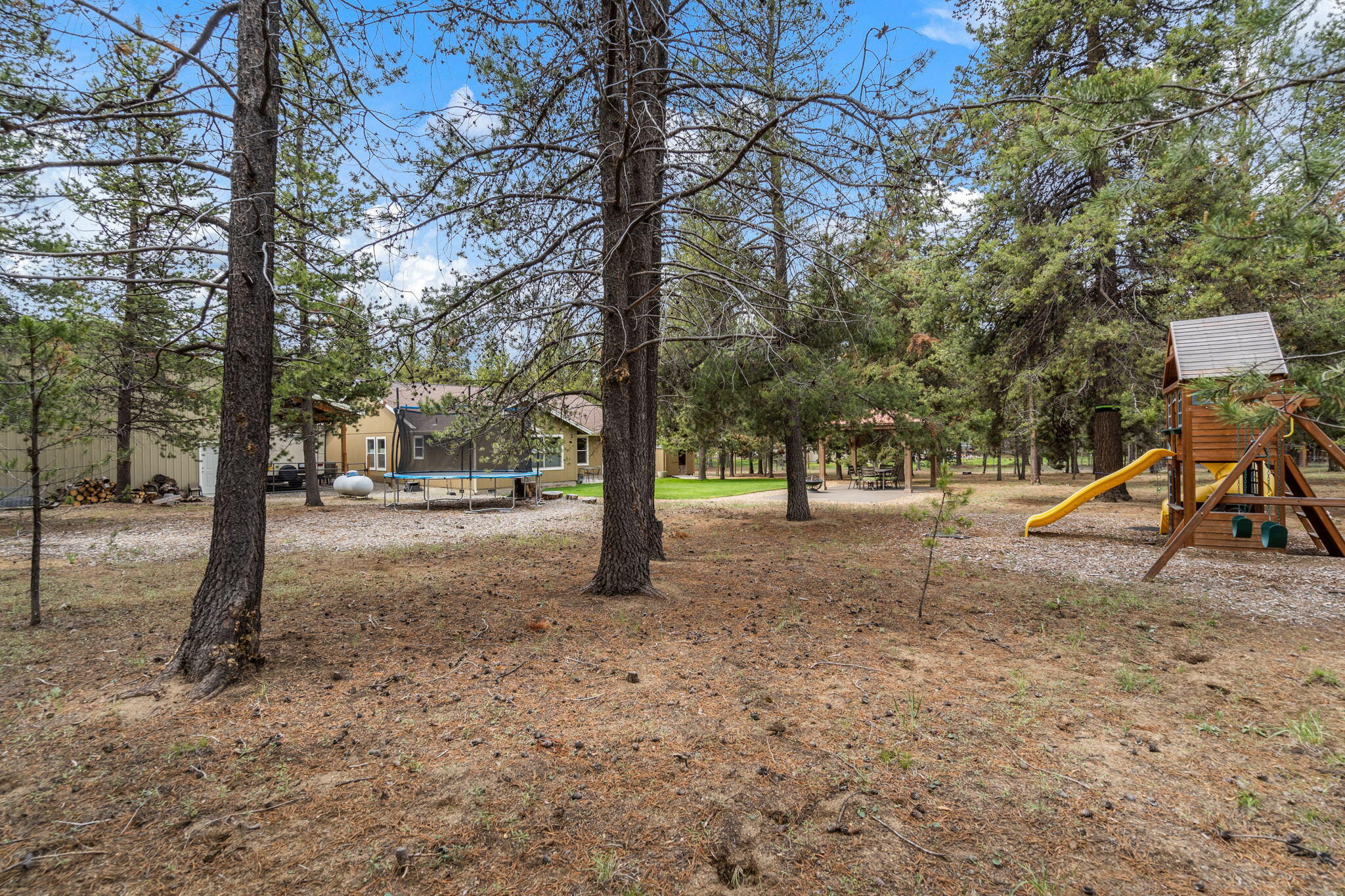16048 Aqua Road La Pine, OR 97739 - Photo 31 of 38 Play-structure is included