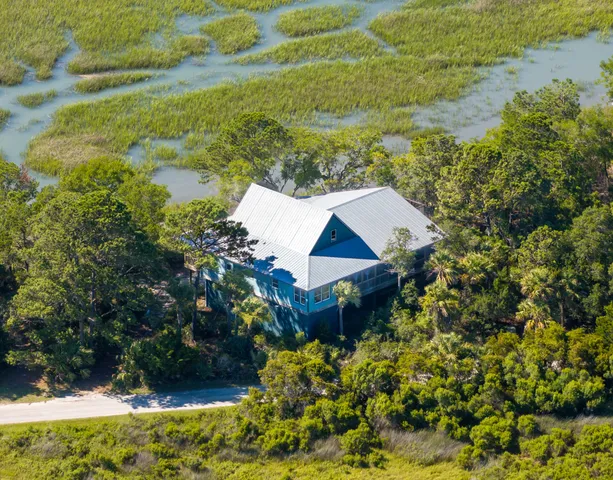 $1,275,000 | 226 Old House Lane, Dewees Island, SC 29429
