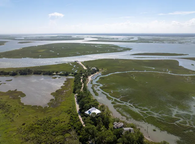 $1,275,000 | 226 Old House Lane, Dewees Island, SC 29429
