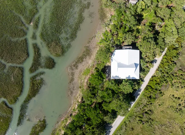 $1,275,000 | 226 Old House Lane, Dewees Island, SC 29429