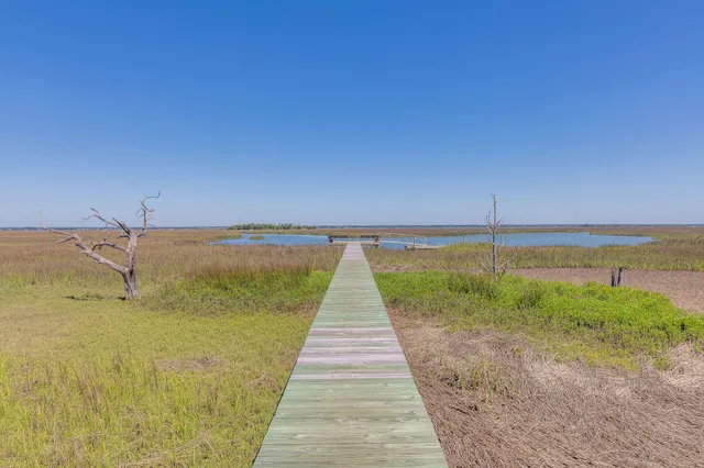 $1,275,000 | 226 Old House Lane, Dewees Island, SC 29429