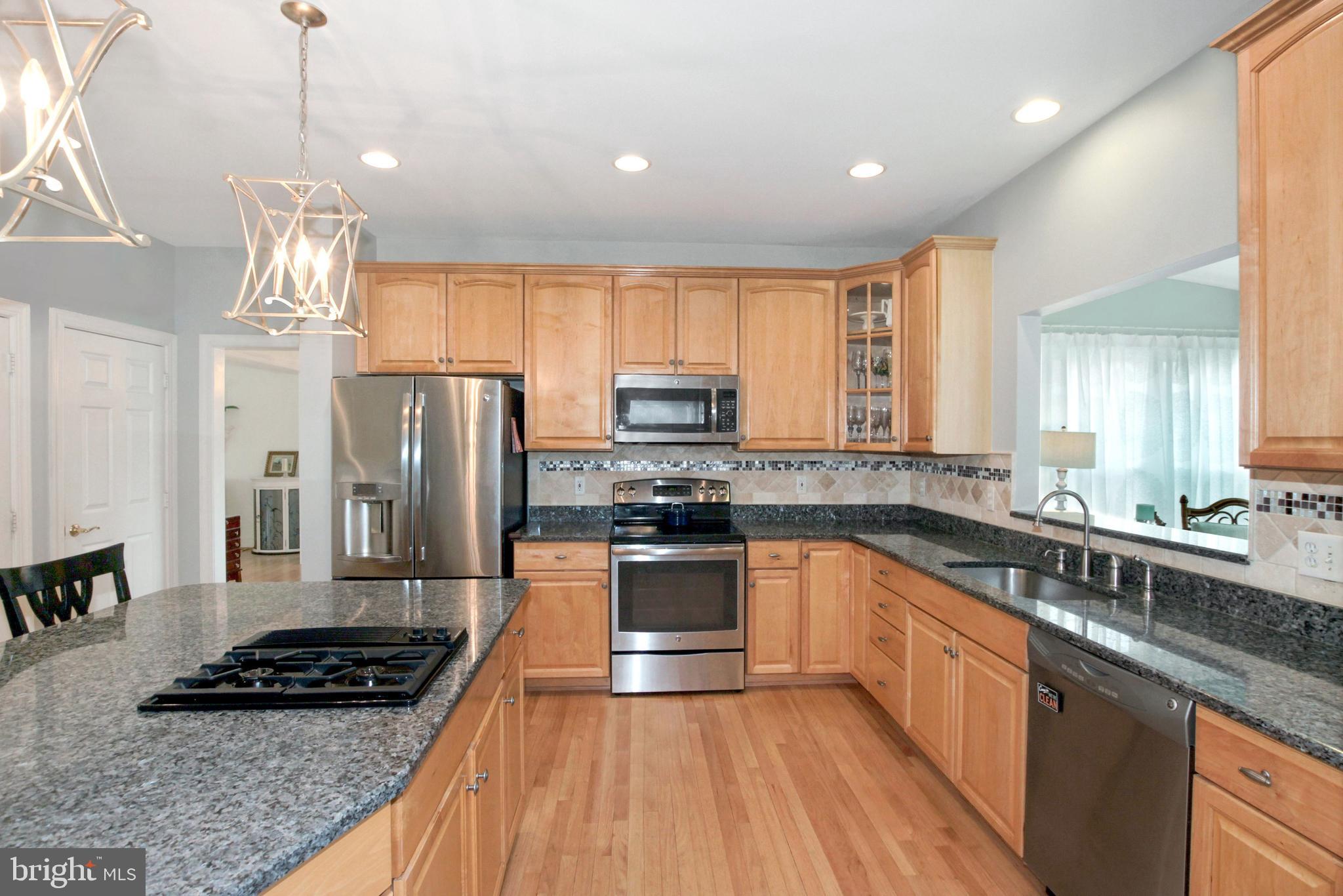 18223 Wickham Road Olney, MD 20832 - Photo 11 of 48 Gourmet Kitchen