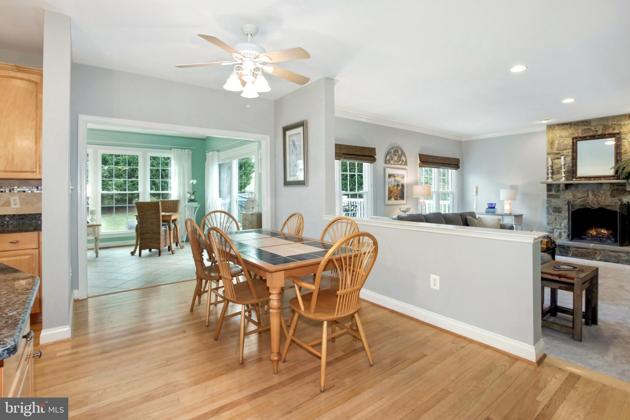18223 Wickham Road Olney, MD 20832 - Photo 13 of 48 Breakfast Area