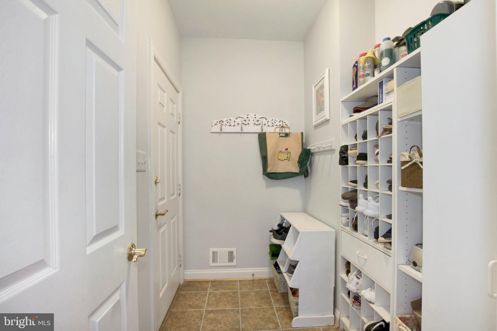 18223 Wickham Road Olney, MD 20832 - Photo 20 of 48 Mud Room - Exits to Garage