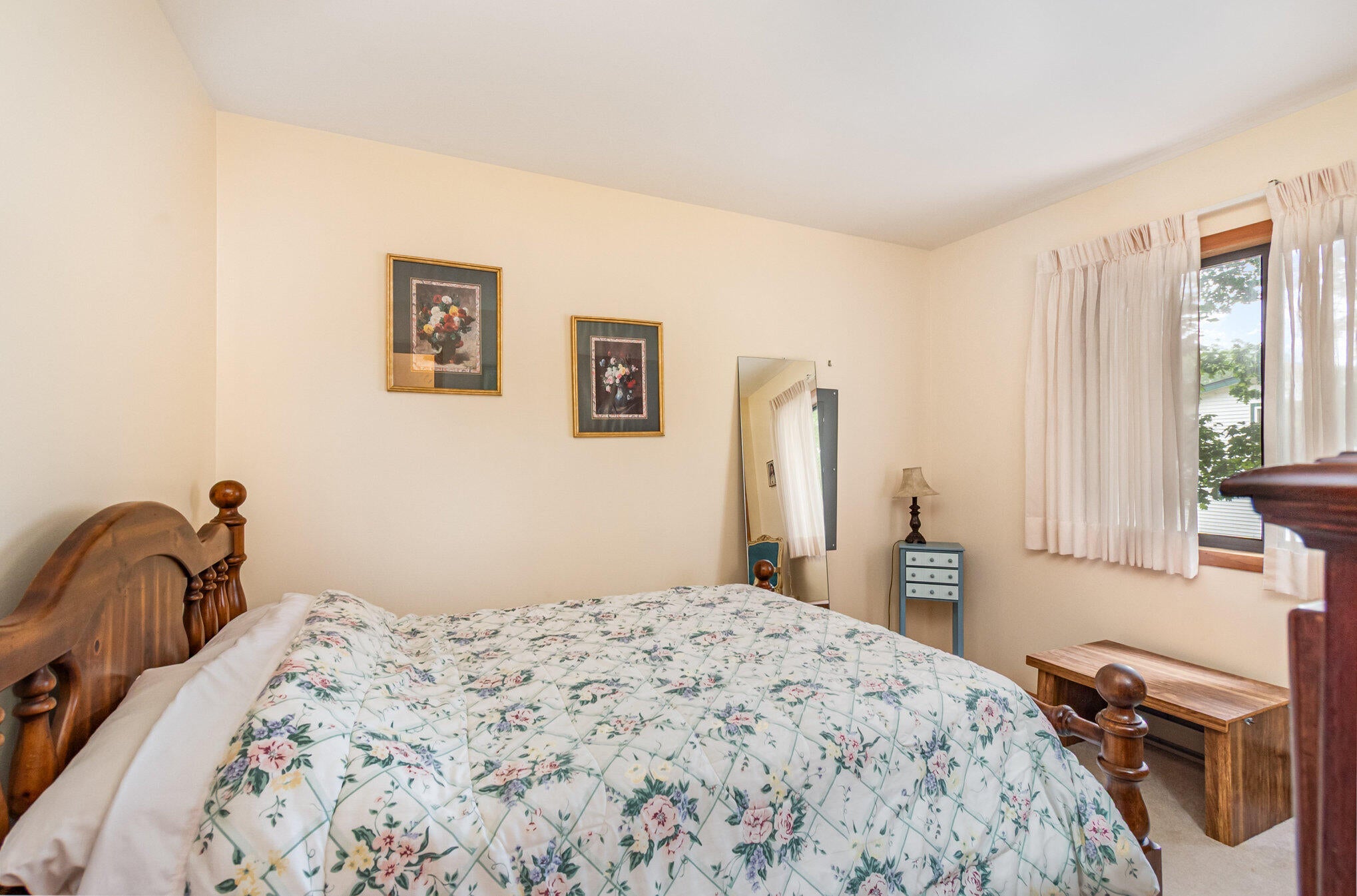 410 Peach Road Roscommon, MI 48653 - Photo 8 of 15 009_next_door_photos_410_10-edit_328