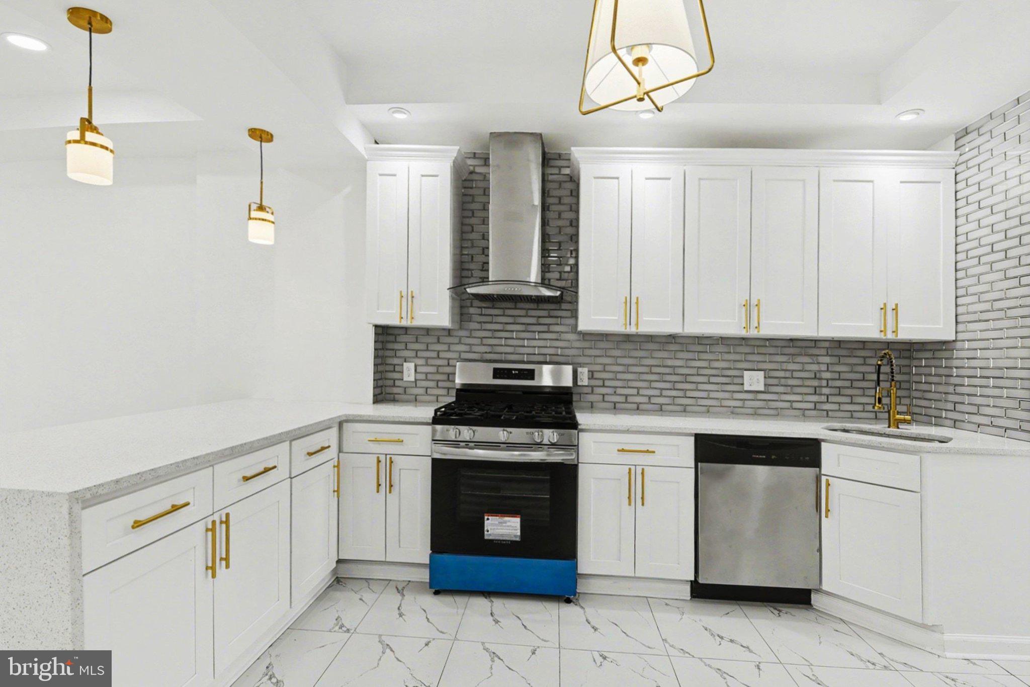 210 North Monastery Avenue Baltimore, MD 21229 - Photo 11 of 24