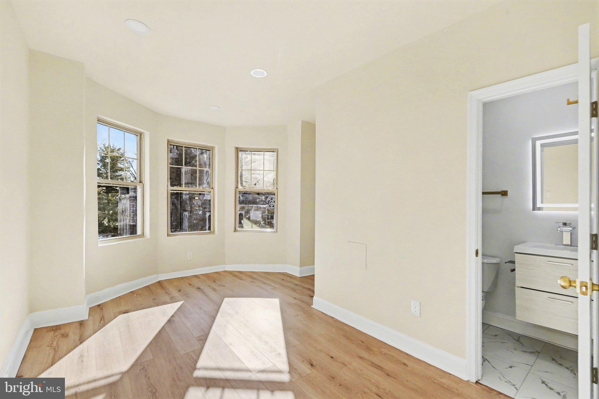 210 North Monastery Avenue Baltimore, MD 21229 - Photo 13 of 24