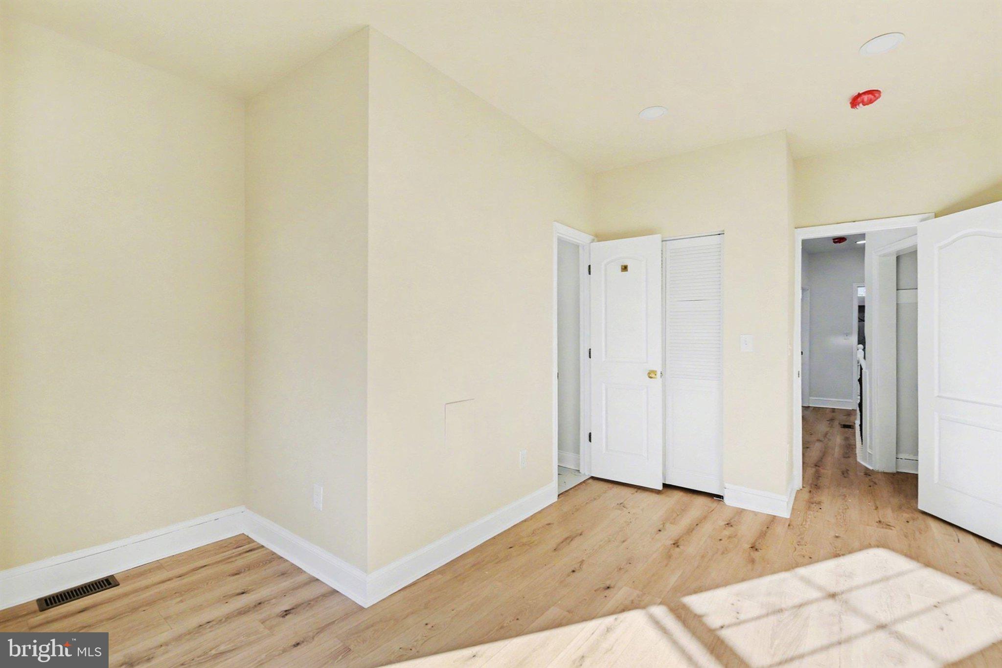 210 North Monastery Avenue Baltimore, MD 21229 - Photo 14 of 24