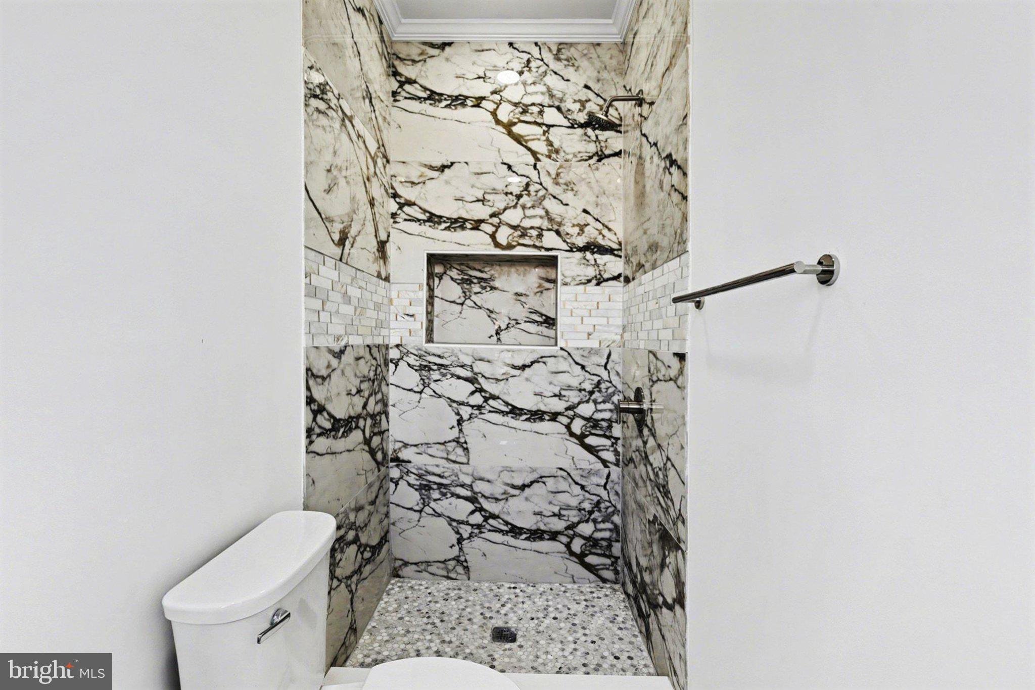 210 North Monastery Avenue Baltimore, MD 21229 - Photo 15 of 24