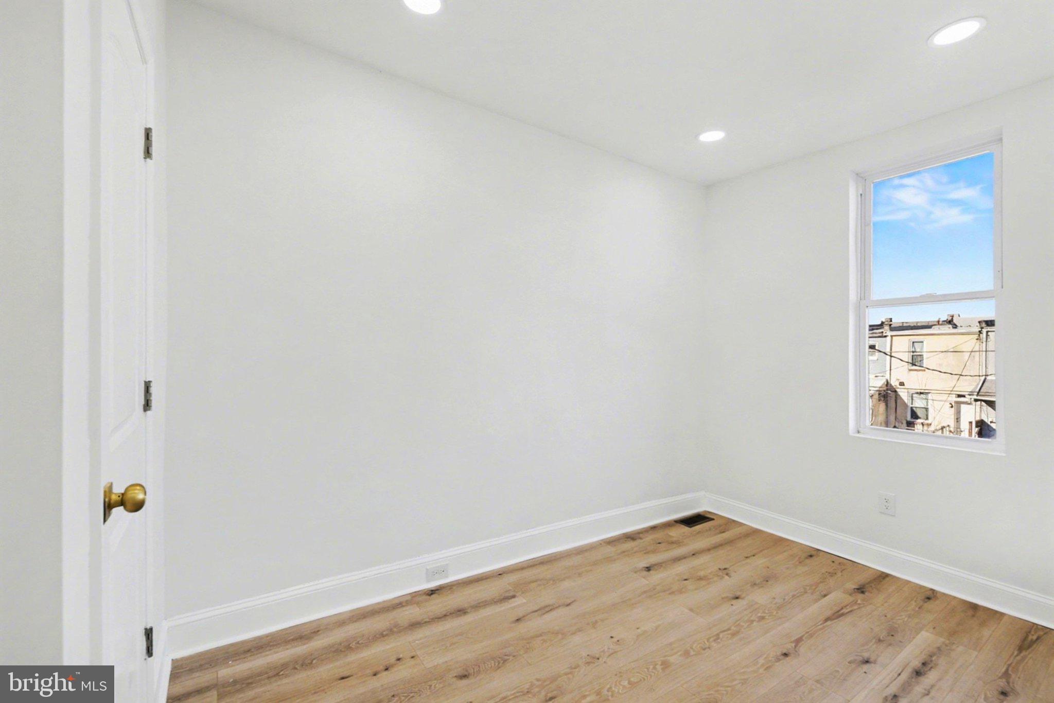 210 North Monastery Avenue Baltimore, MD 21229 - Photo 18 of 24