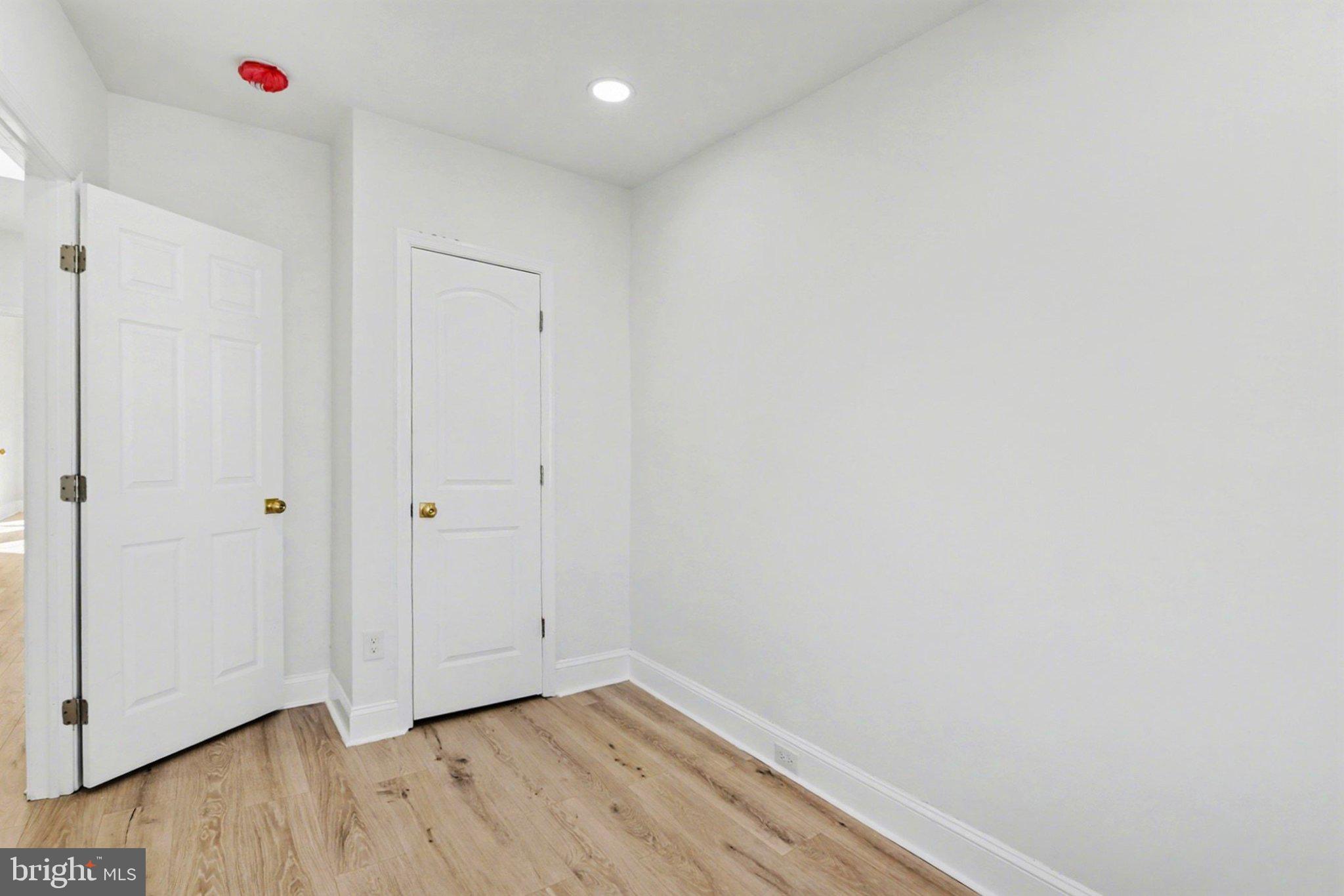 210 North Monastery Avenue Baltimore, MD 21229 - Photo 19 of 24