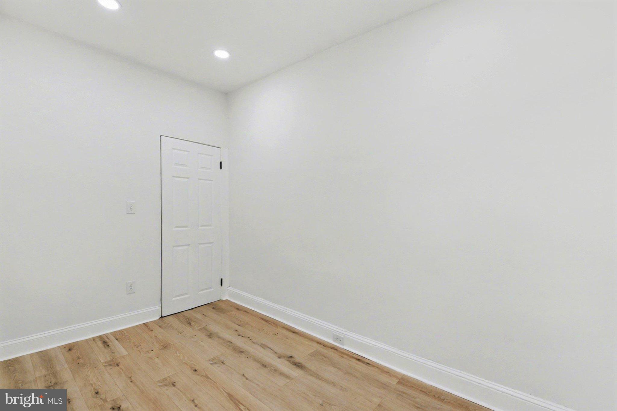 210 North Monastery Avenue Baltimore, MD 21229 - Photo 21 of 24