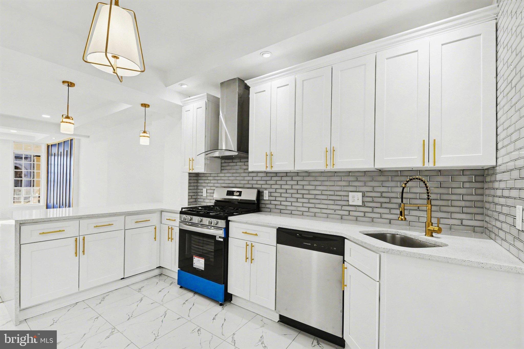 210 North Monastery Avenue Baltimore, MD 21229 - Photo 10 of 24