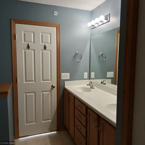 $2,400 | 2408 121st Circle Northeast, Unit C, Blaine, MN 55449