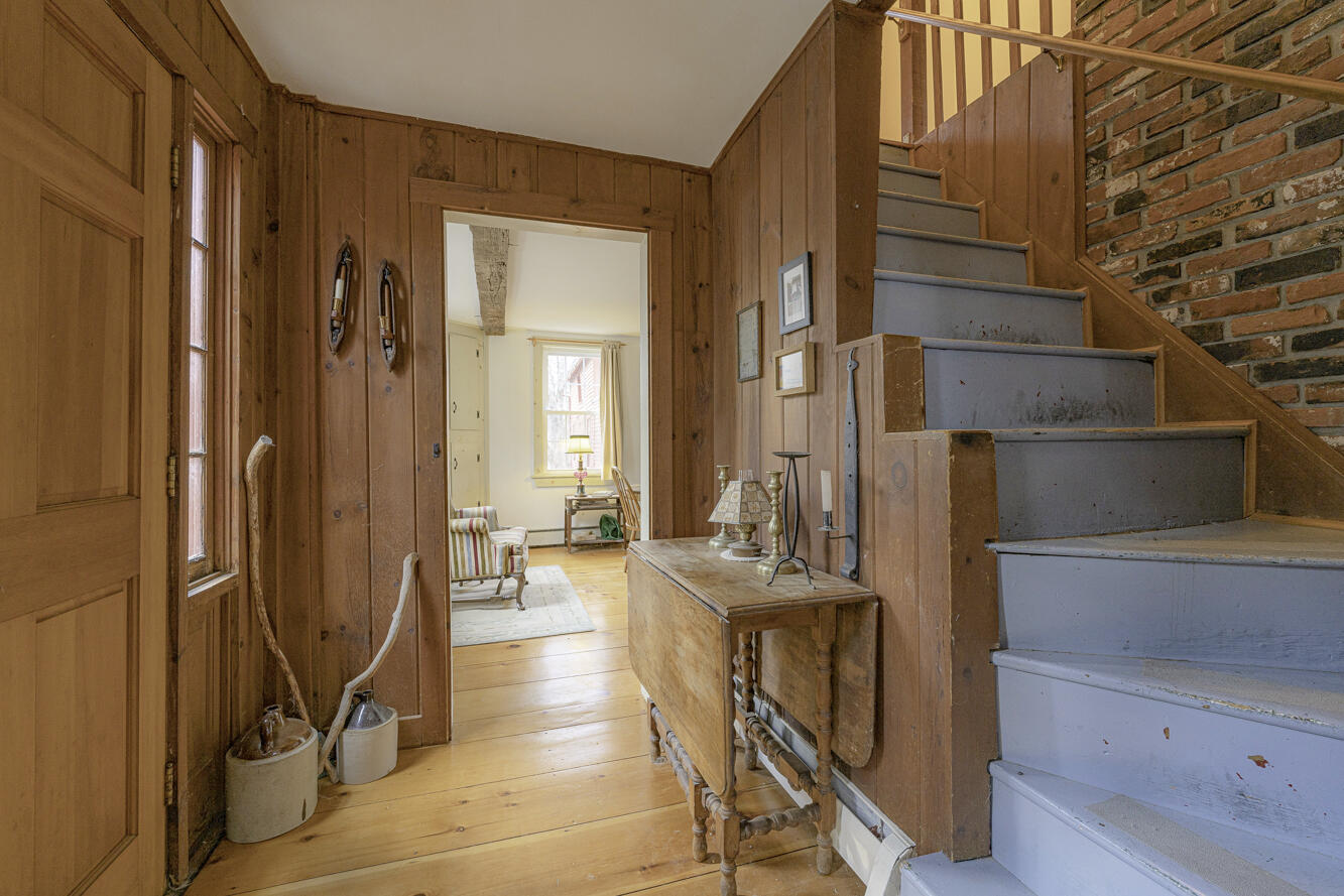 855 Elmwood Road Pownal, ME 04069 - Photo 7 of 68 855 elmwood-094