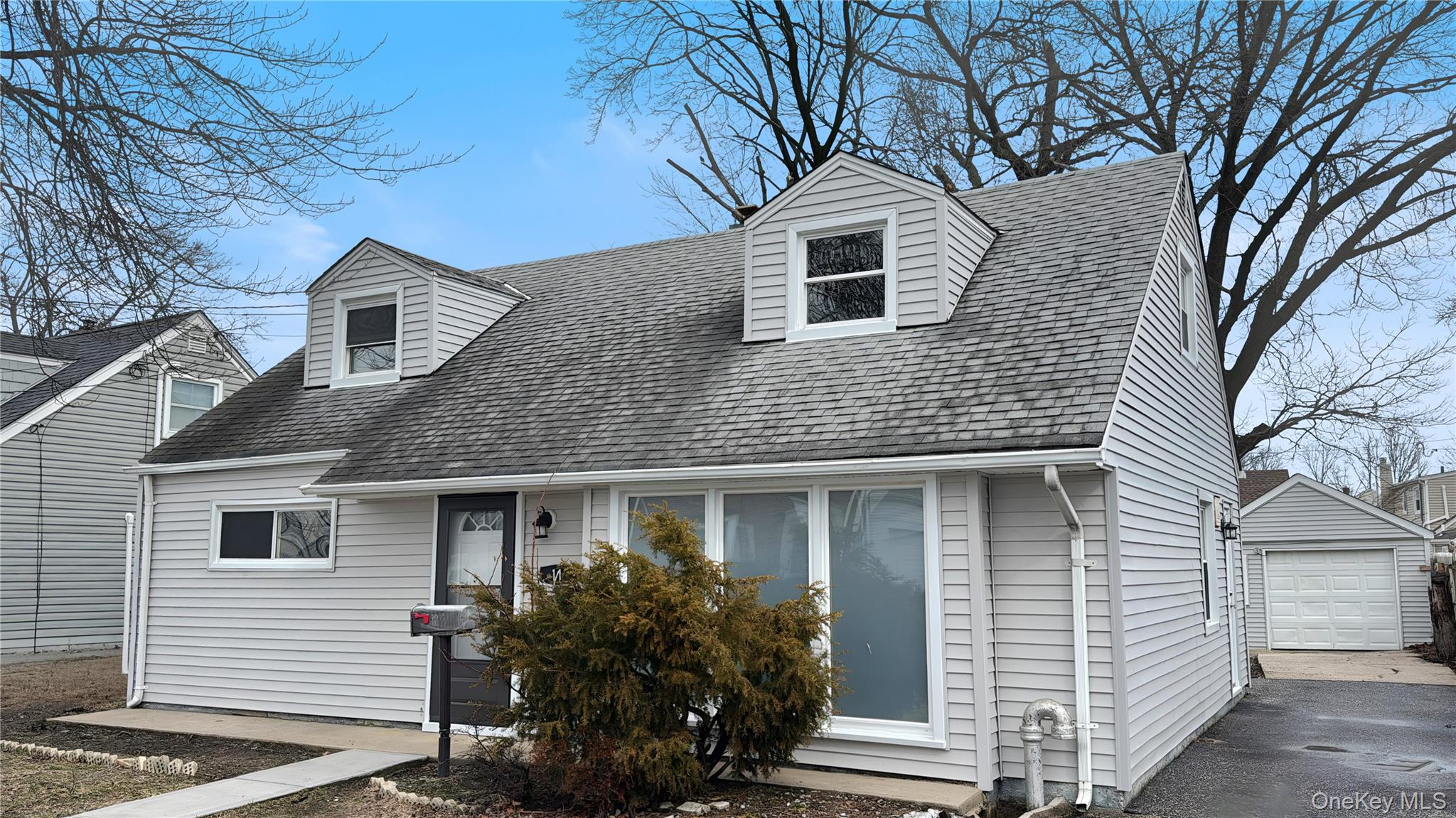 11 State Street Valley Stream, NY 11580 - Photo 3 of 18