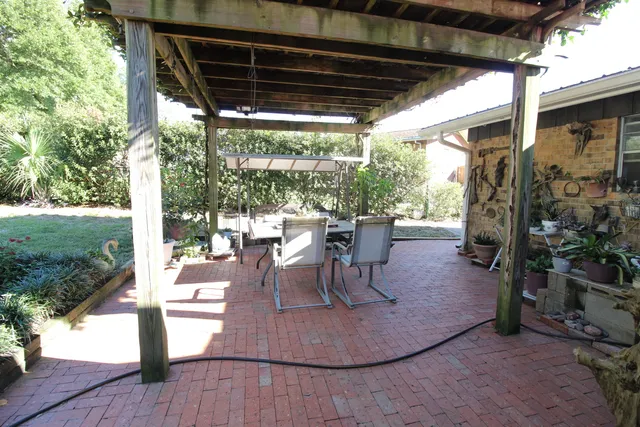 $400,000 | 311 McEwen Drive, Niceville, FL 32578