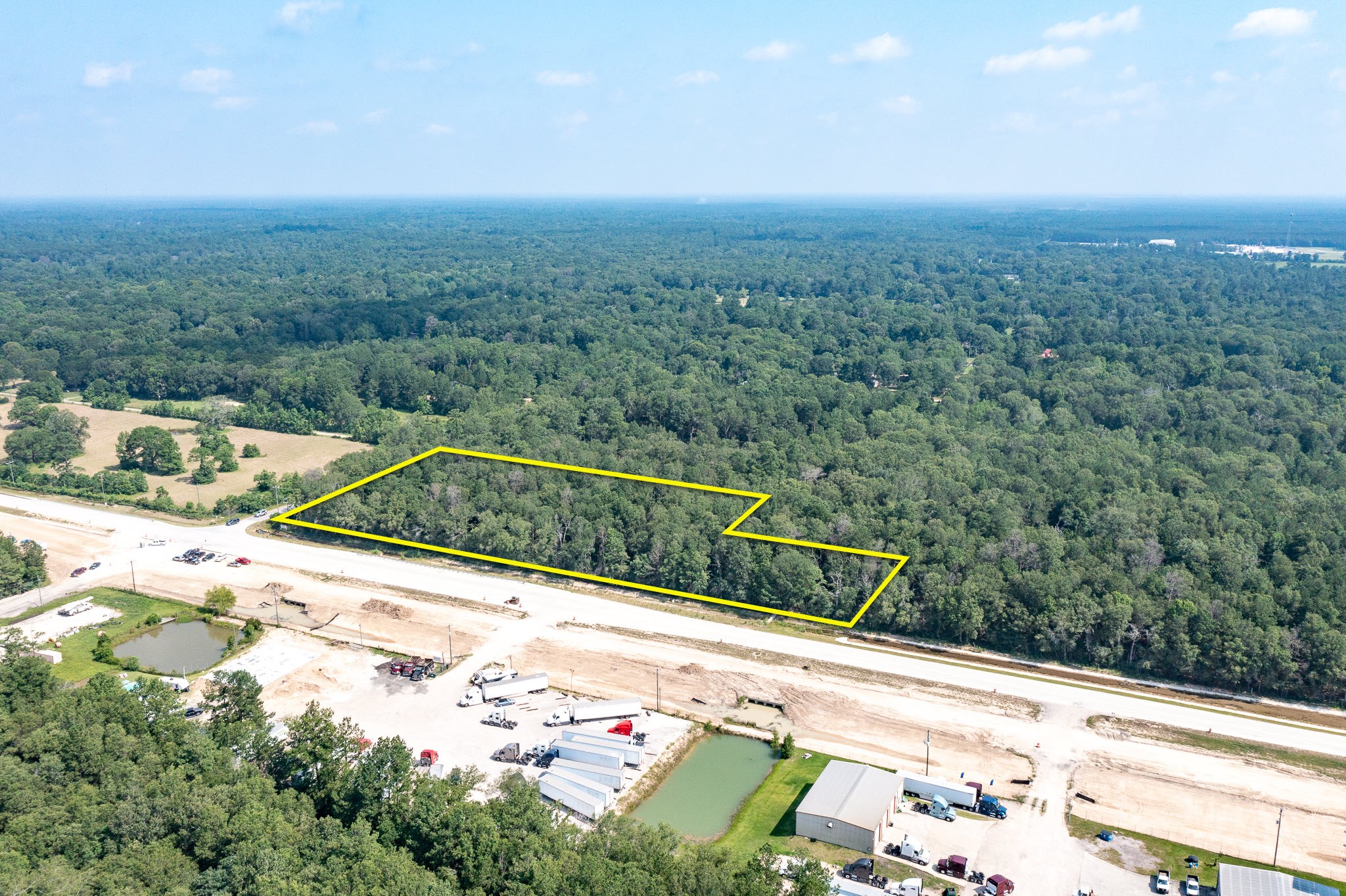 19911 Highway 242 Conroe, TX 77306 - Photo 6 of 9 a view of a terrace view