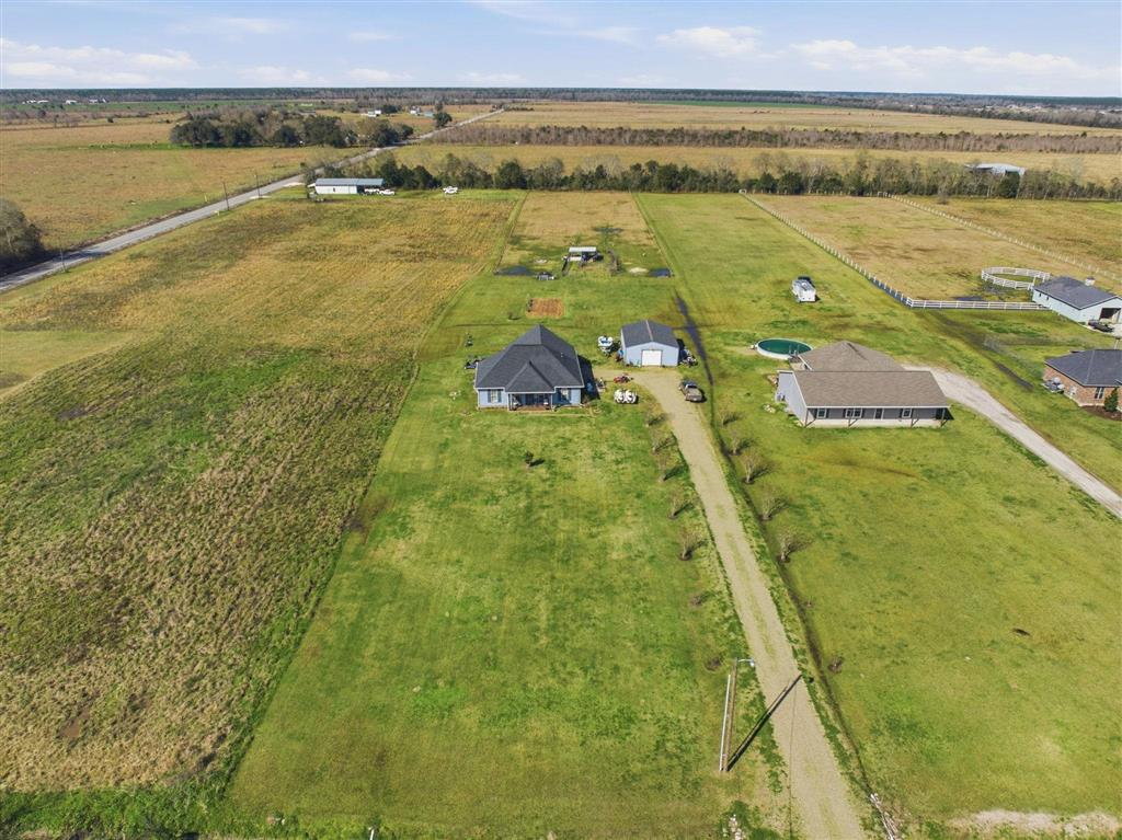 24500 Gillson Road Iowa, LA 70647 - Photo 2 of 23