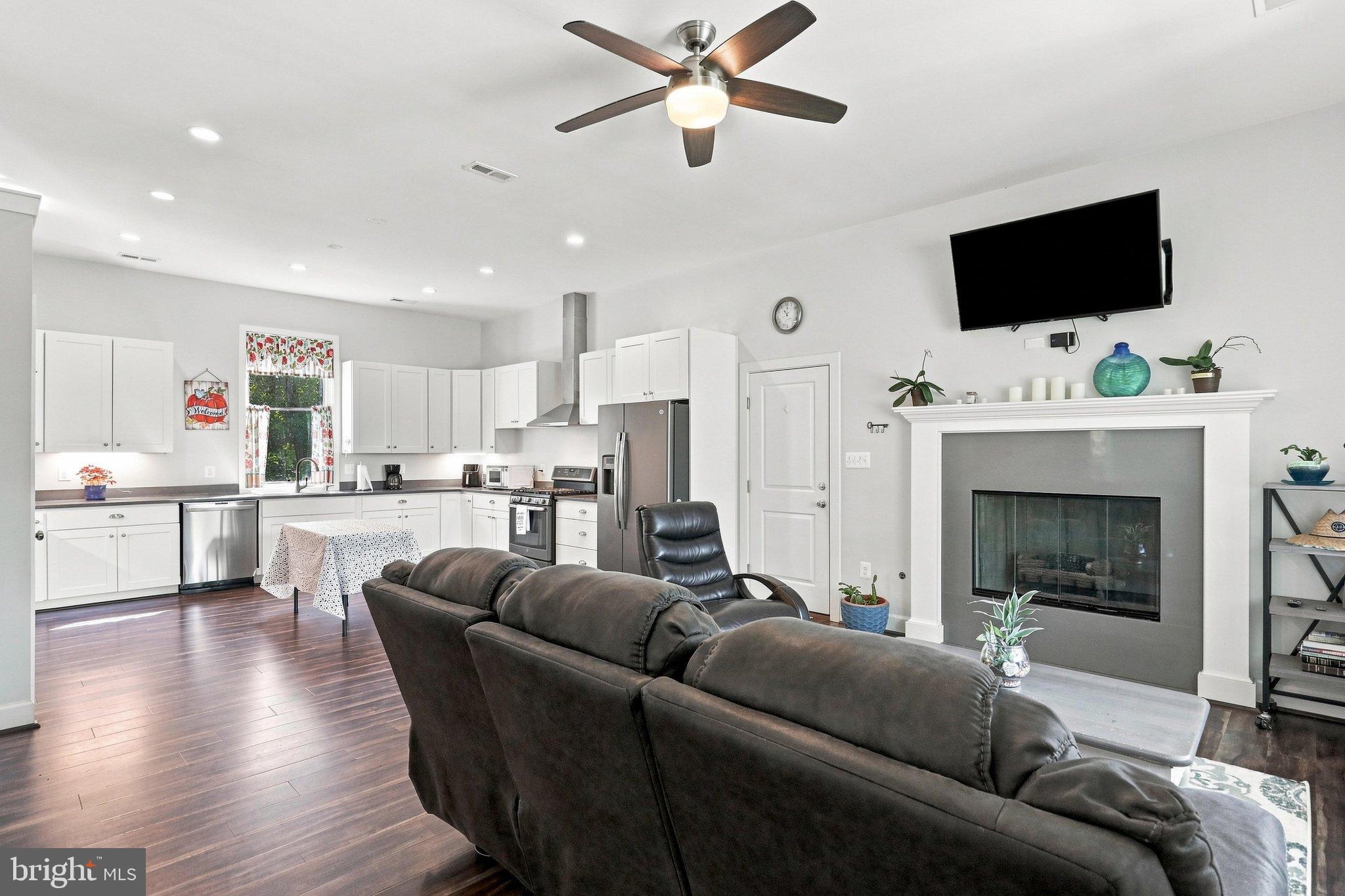 3195 Fiery Run Road Markham, VA 22643 - Photo 56 of 76 Open Concept Living/Kitchen