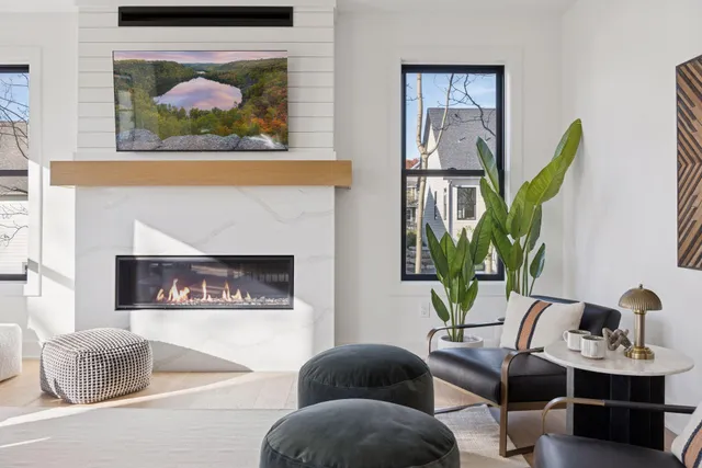 $1,104,000 | 3447 Falcon Circle Northwest, Prior Lake, MN 55372