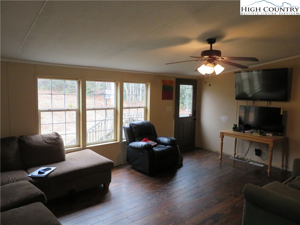 172 Huffman Road Vilas, NC 28692 - Photo 12 of 38 Gallery Image 12