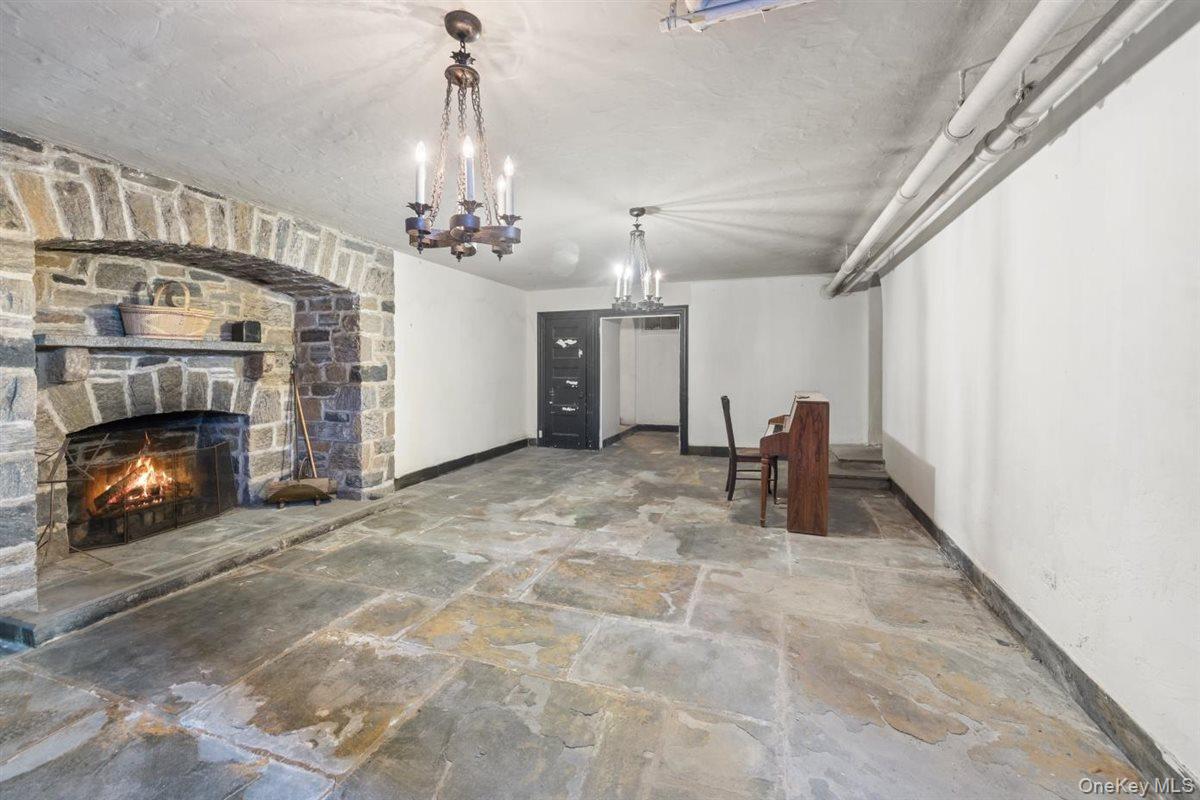 243 Summit Avenue Mount Vernon, NY 10552 - Photo 15 of 37