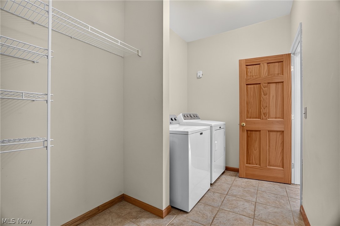 9329 South Brown Road Chardon, OH 44024 - Photo 41 of 45 Laundry & Mudroom