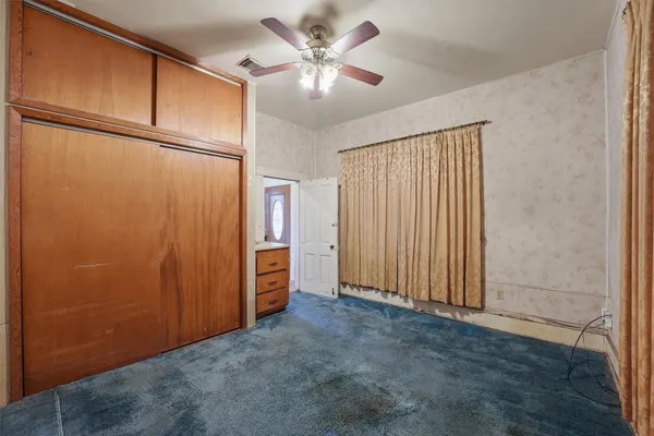 $215,000 | 2109 Gentry Street, Houston, TX 77009