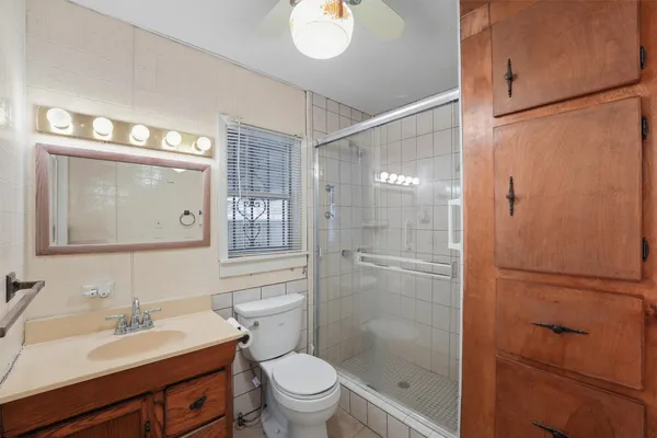 $215,000 | 2109 Gentry Street, Houston, TX 77009