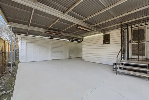 $215,000 | 2109 Gentry Street, Houston, TX 77009