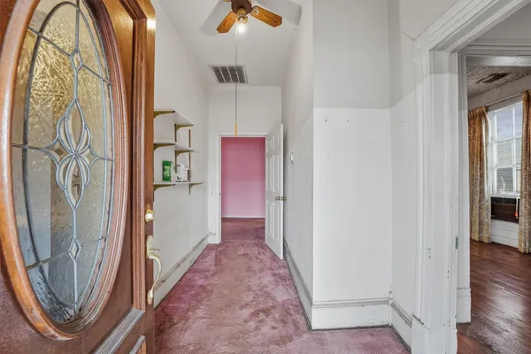 $215,000 | 2109 Gentry Street, Houston, TX 77009