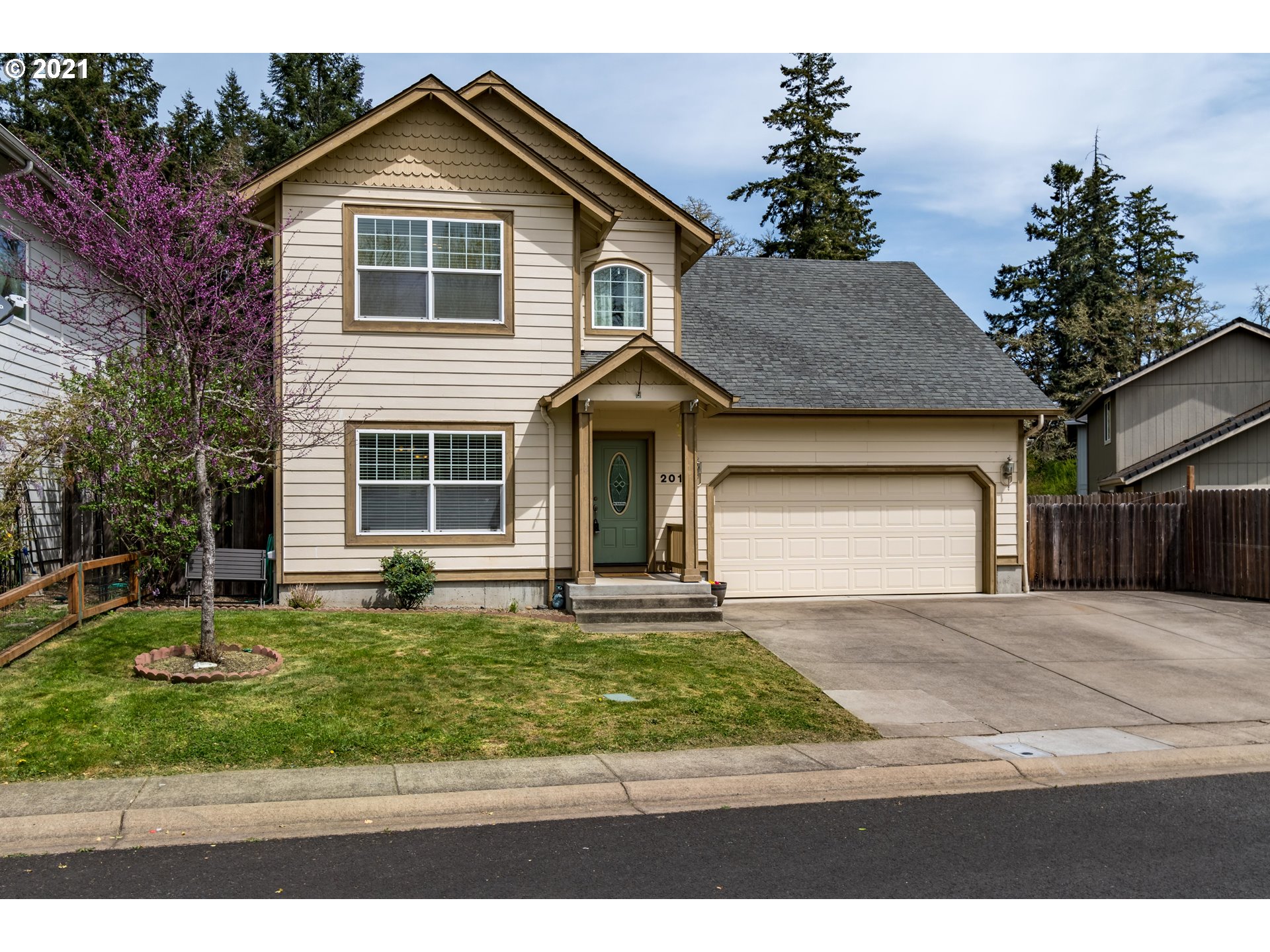 201 Pond Turtle Way Cottage Grove, OR 97424 - Photo 1 of 32 Gallery Image 1