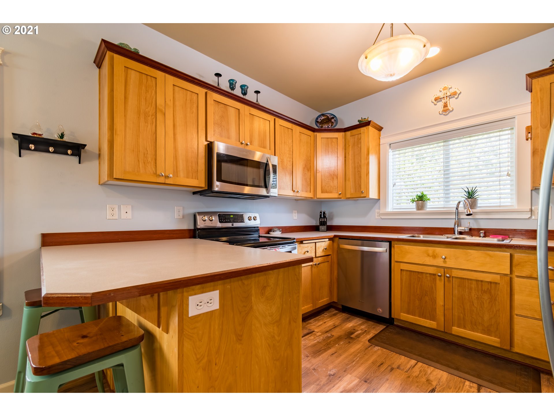 201 Pond Turtle Way Cottage Grove, OR 97424 - Photo 11 of 32 Gallery Image 11