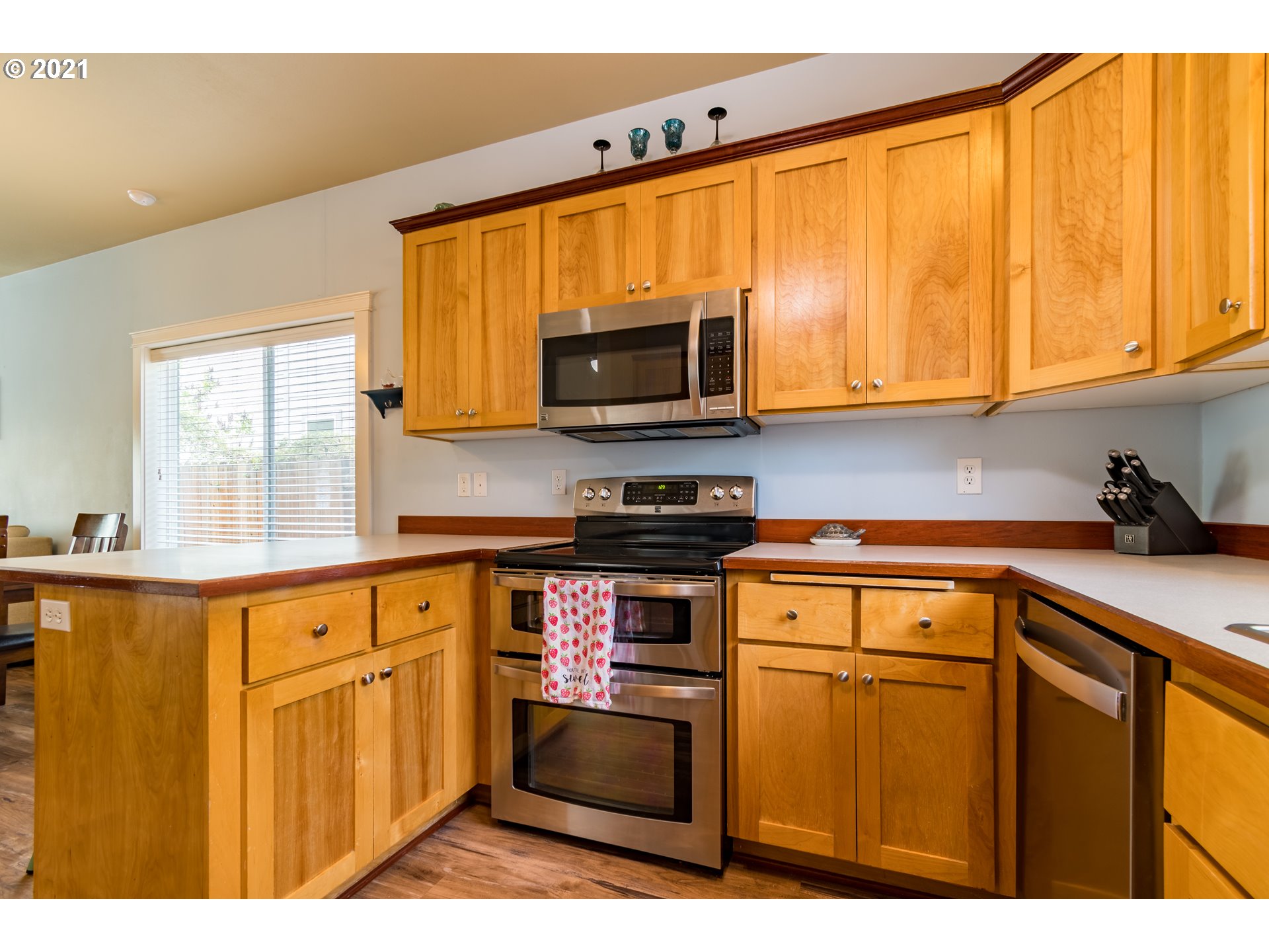 201 Pond Turtle Way Cottage Grove, OR 97424 - Photo 12 of 32 Gallery Image 12