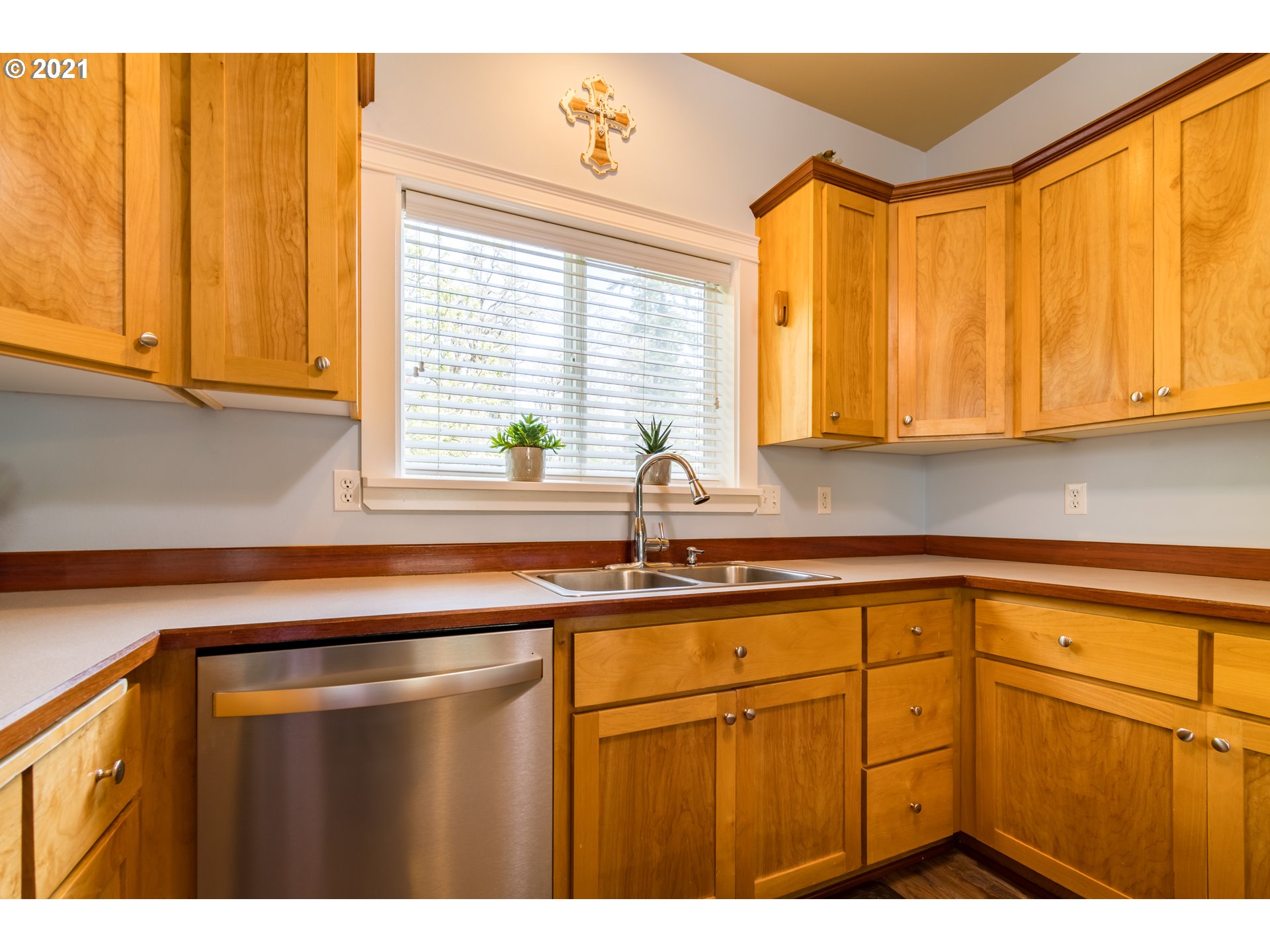 201 Pond Turtle Way Cottage Grove, OR 97424 - Photo 13 of 32 Gallery Image 13