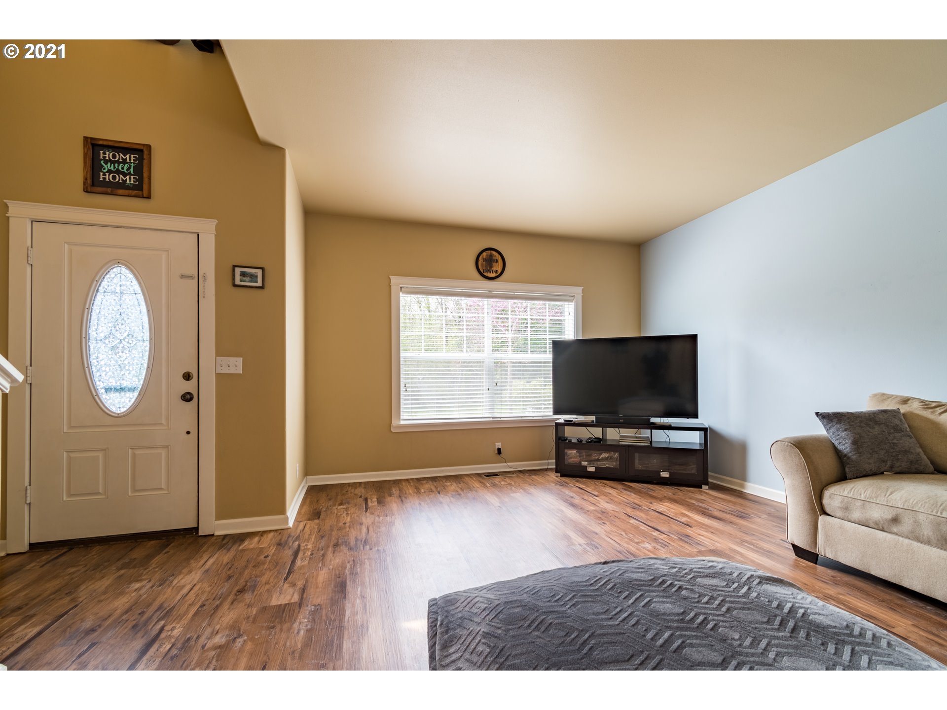 201 Pond Turtle Way Cottage Grove, OR 97424 - Photo 4 of 32 Gallery Image 4