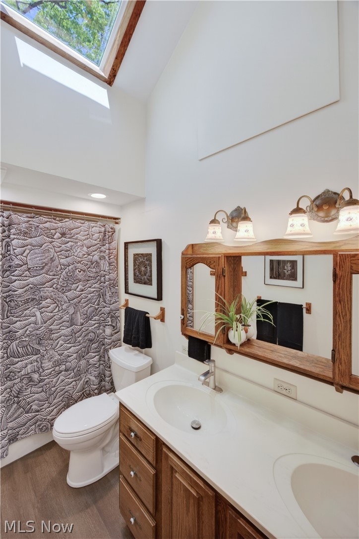 31599 Fairview Road Chagrin Falls, OH 44022 - Photo 40 of 50 The first full Bathroom on the second floor
