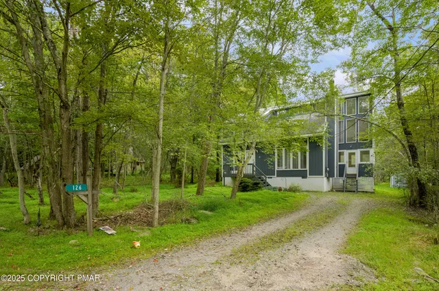 $279,000 | 126 Shawnee Drive, Pocono Lake, PA 18347