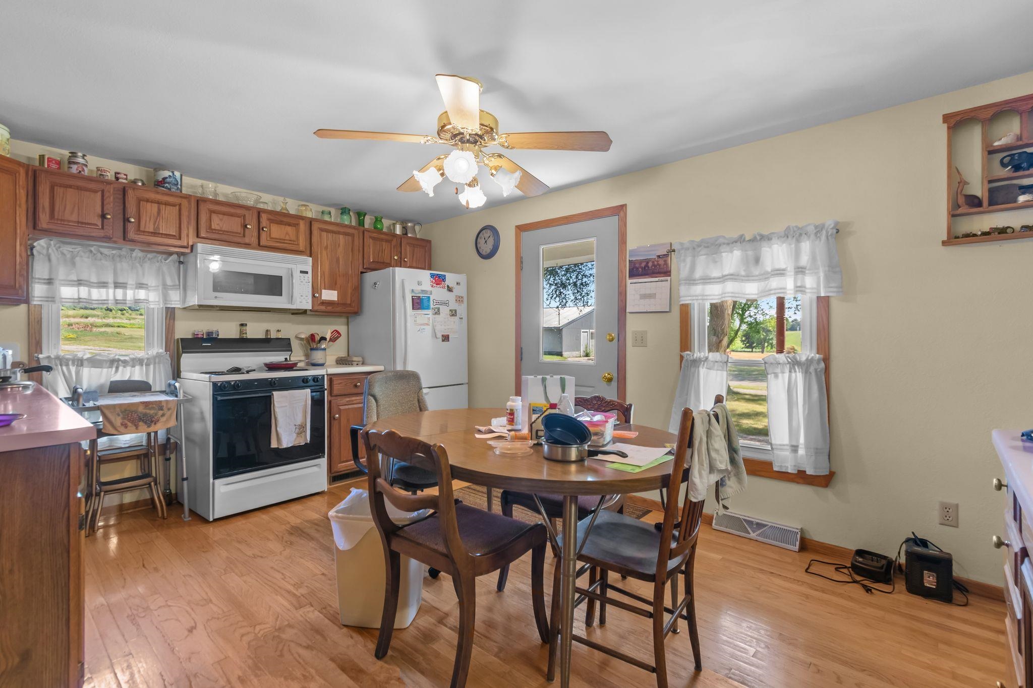 W778 Sunnyside Road Green Lake, WI 54941 - Photo 4 of 57 Gallery Image 4