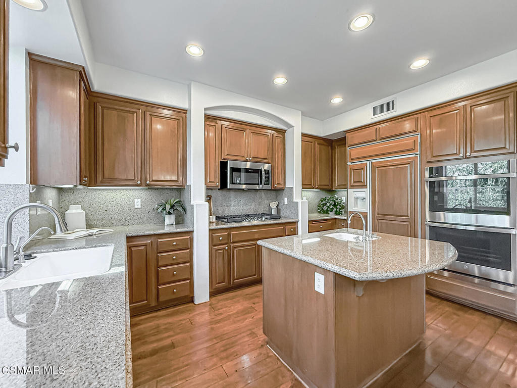 1971 Seabreeze Street Thousand Oaks, CA 91320 - Photo 26 of 72 Gallery Image 26