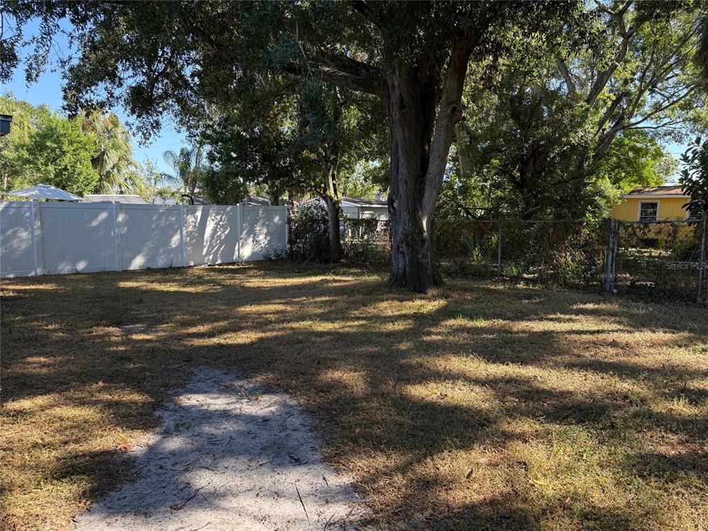 1740 West Walnut Street Tampa, FL 33607 - Photo 20 of 21 a view of outdoor space with trees