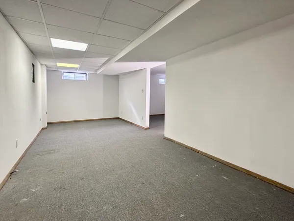 an empty room with a empty space