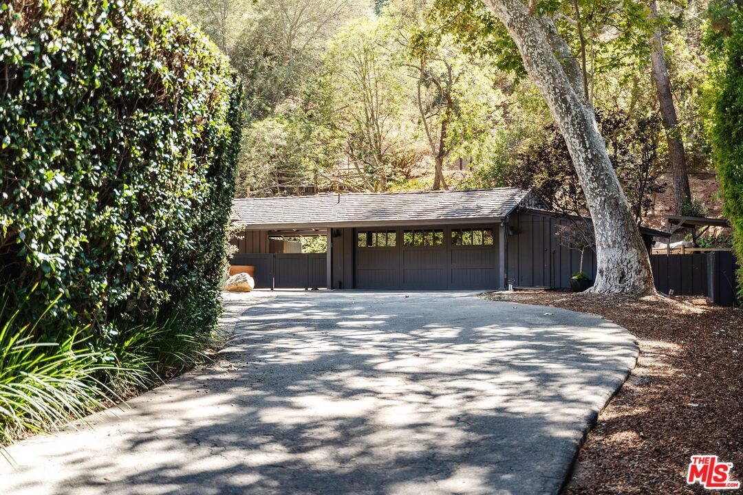 1755 Old Ranch Road Los Angeles, CA 90049 - Photo 2 of 46