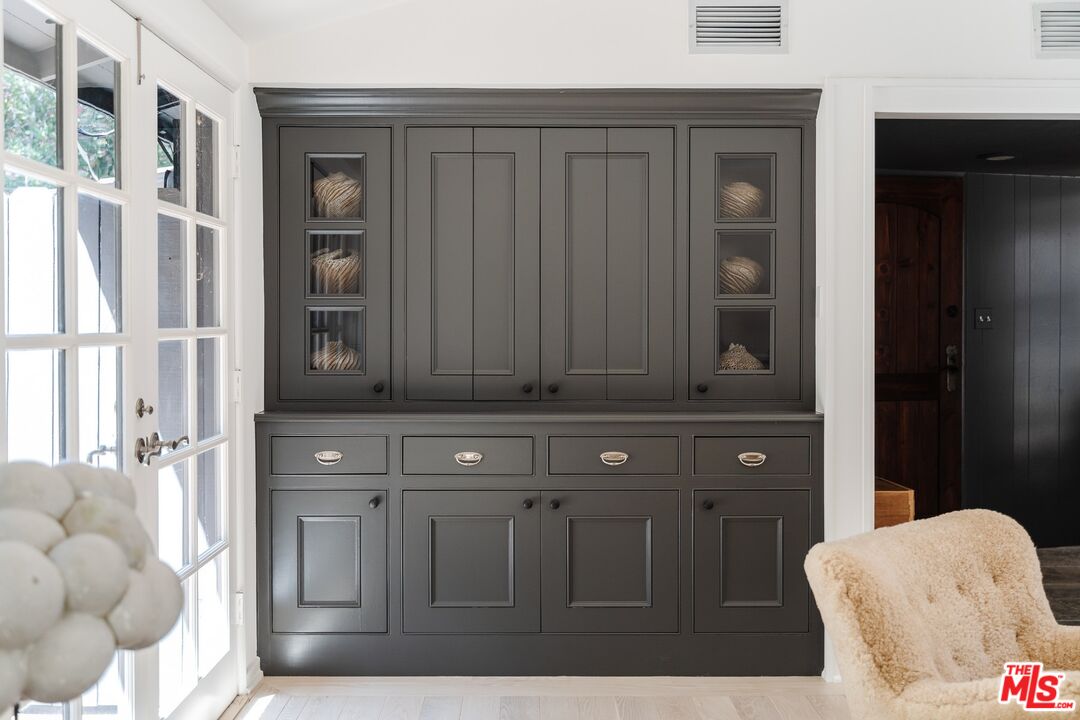 1755 Old Ranch Road Los Angeles, CA 90049 - Photo 14 of 46