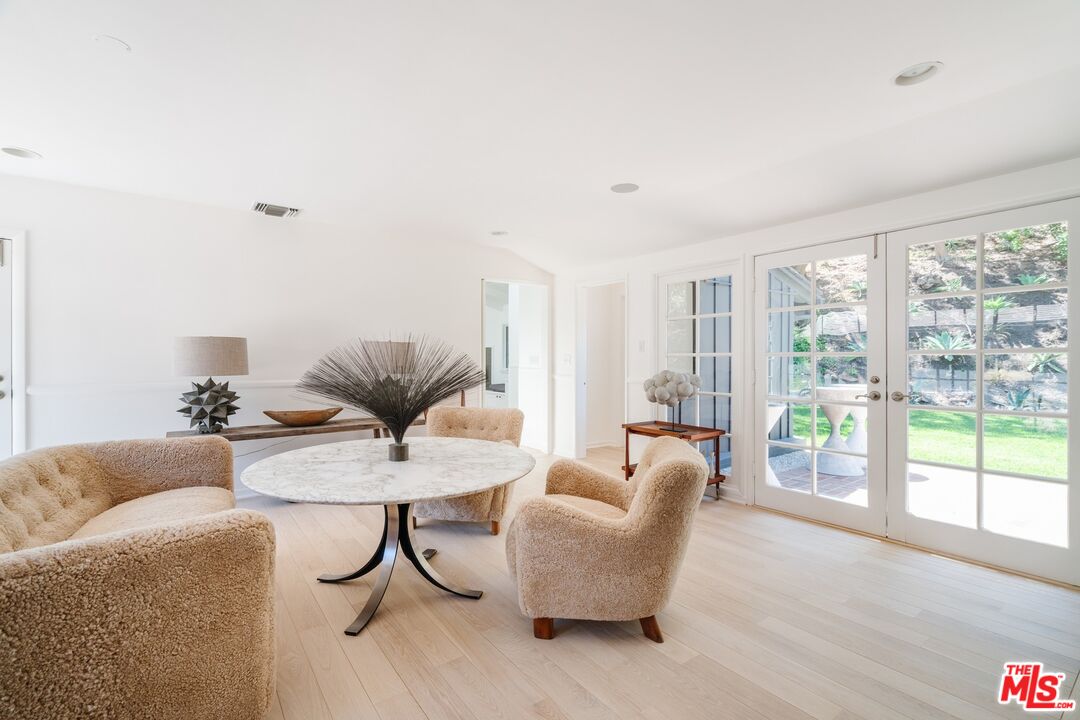 1755 Old Ranch Road Los Angeles, CA 90049 - Photo 18 of 46